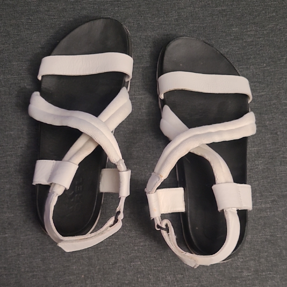 Sorels Roaming Women's White Sandals